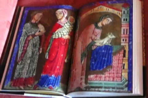NAJKRAJŠIE BIBLIE — fotka 4