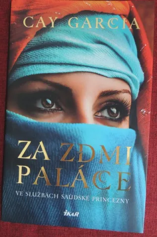 Za zdmi paláce