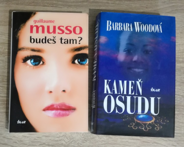 Musso, Woodová