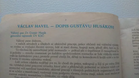 dokumenty doby č.1 z roku 1990  — fotka 3