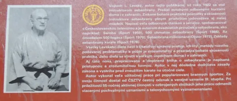 Základy sebaobrany Karate — fotka 2