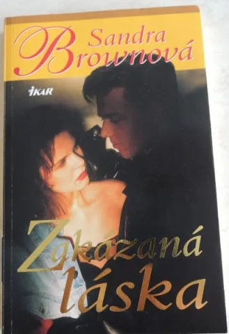 Holly ,  Zakázaná láska — fotka 2