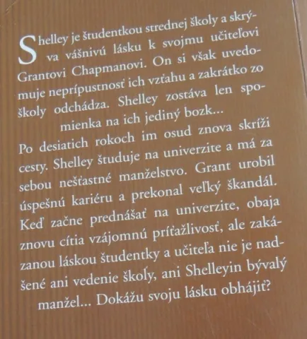 Holly ,  Zakázaná láska — fotka 3