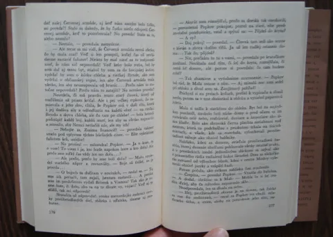 Živí a mŕtvi — fotka 2