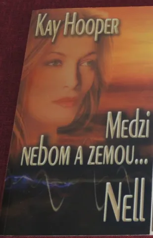Medzi nebom a zemou... Nell, 